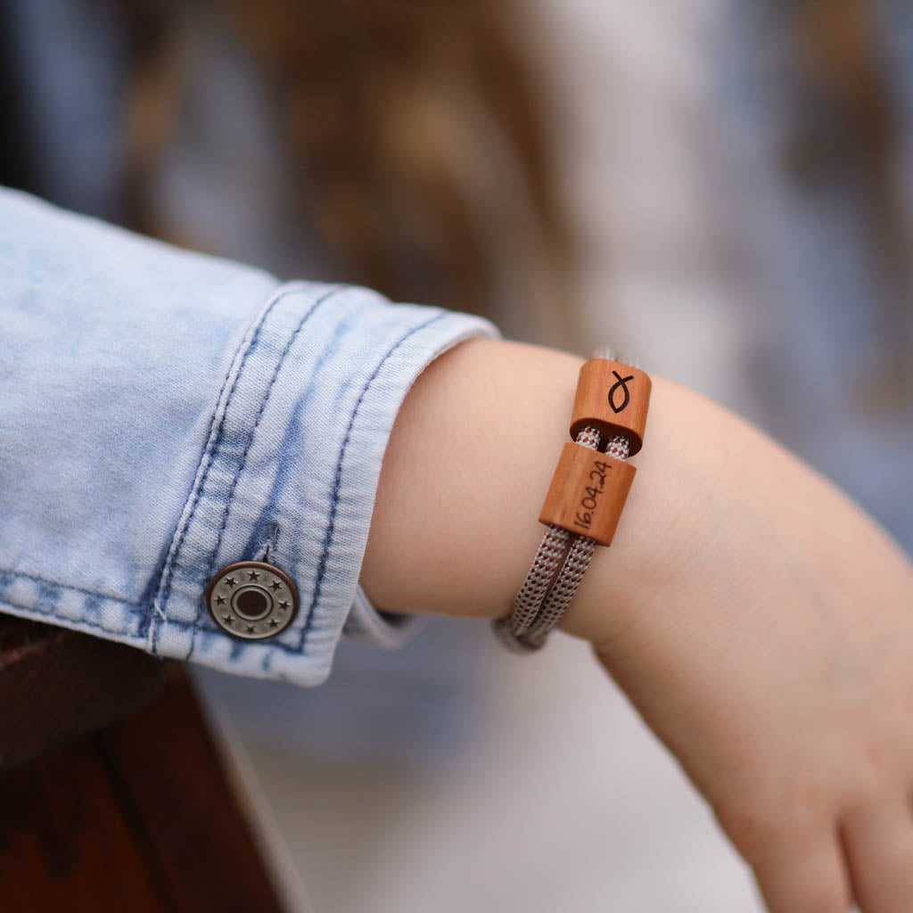 myjori Segeltauarmband mit Wunschgravur zur Kommunion, Konfirmation oder Taufe