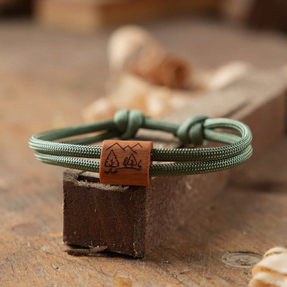 myjori Outdoor-Armband | Segeltauarmband mit Gravur – Berglandschaft