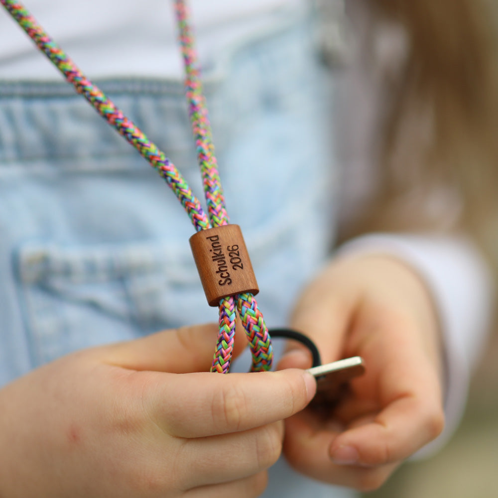 myjori Holz Segeltauschlüsselband mit Wunschgravur zum Schulstart