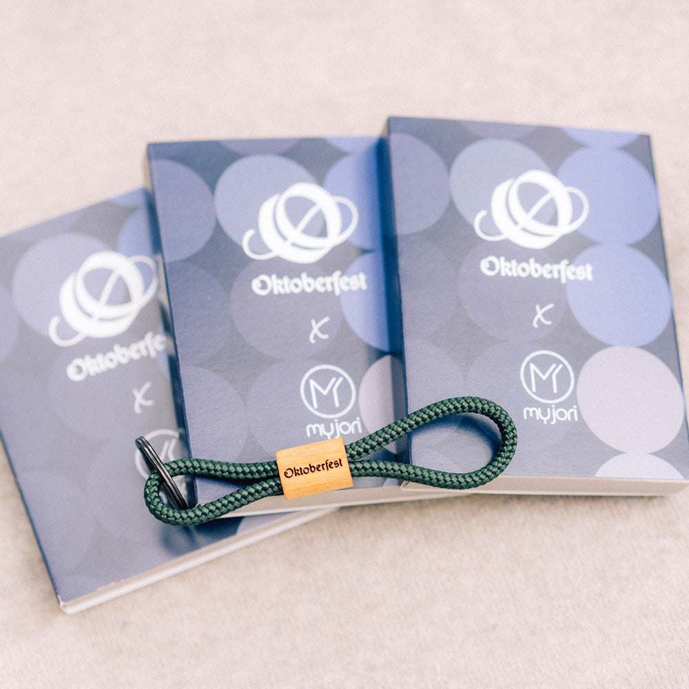 Schlüsselanhänger Oktoberfest™ Holz doppelseitig