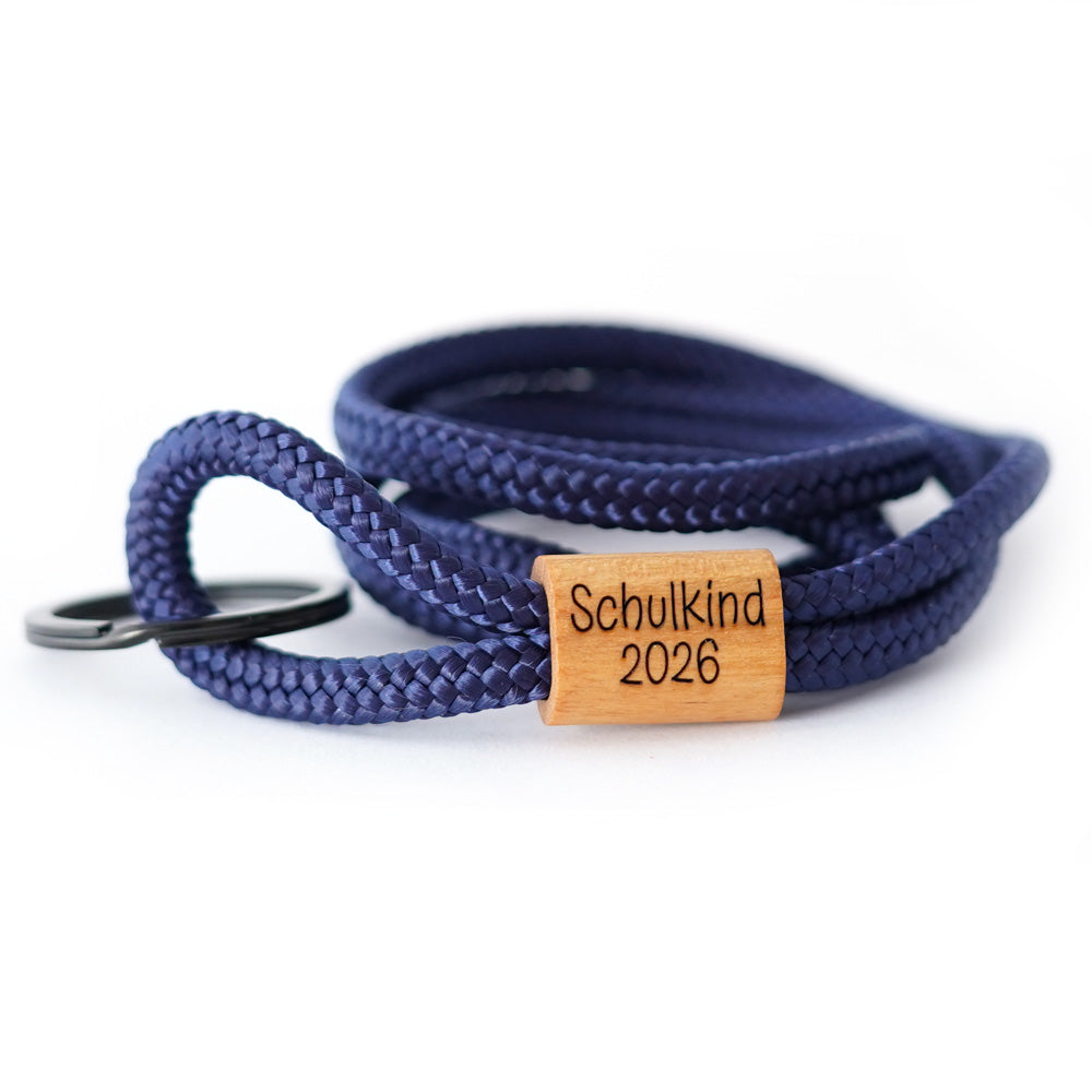 myjori Holz Schlüsselband Schulkind 2026 personalisierbar