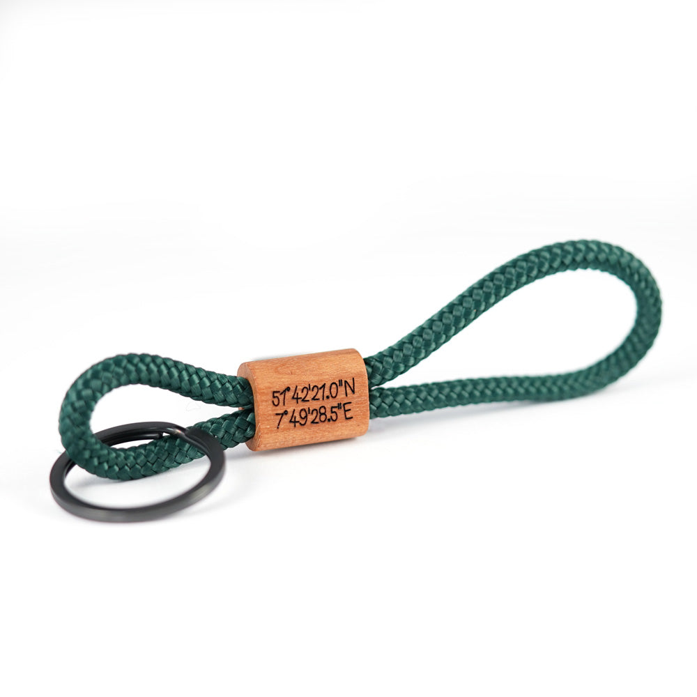 myjori Holz Schlüsselanhänger Gravur Koordinaten